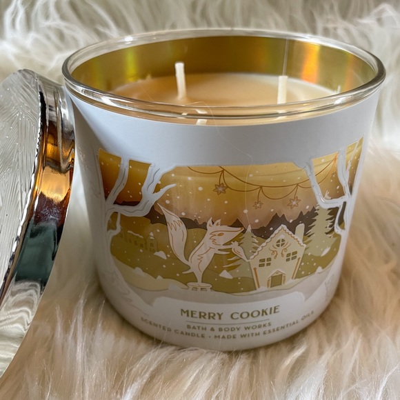 Bath and Body Works Merry Cookie Candle